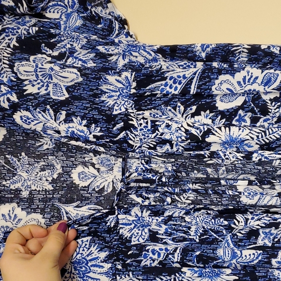 NWT Torrid 00/0 Blue & White Floral Cover-up - Picture 3 of 7